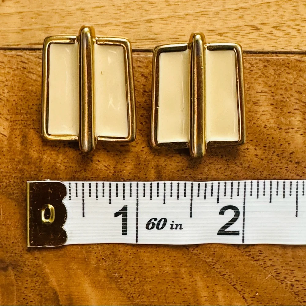 Vintage Monet Gold Tone Cream Enamel Rectangle Stud Earrings Ivory Geometric